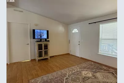 213 River Ridge Ave, Roseburg, OR 97471 - Photo 7