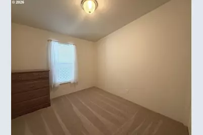 213 River Ridge Ave, Roseburg, OR 97471 - Photo 9