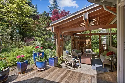 17514 Brookhurst Dr, Lake Oswego, OR 97034 - Photo 33