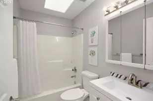 549 SE 72nd Ave, Hillsboro, OR 97123 - Photo 17