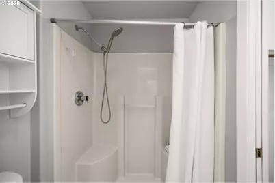 549 SE 72nd Ave, Hillsboro, OR 97123 - Photo 13