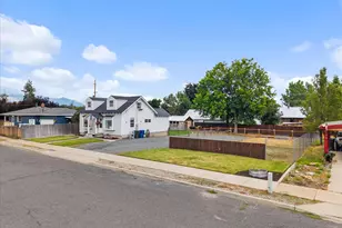 1220 Court Ave, Baker City, OR 97814 - Photo 3