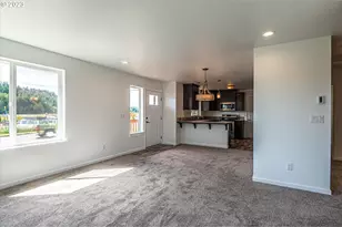716 Southwest Blvd, Coos Bay, OR 97420 - Photo 5