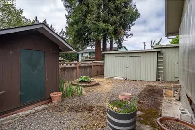 1595 NW Rachel Ave, Roseburg, OR 97471 - Photo 41