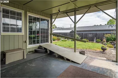1595 NW Rachel Ave, Roseburg, OR 97471 - Photo 29