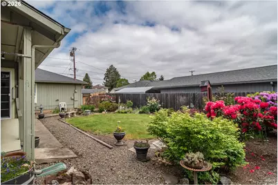 1595 NW Rachel Ave, Roseburg, OR 97471 - Photo 31