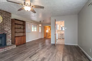 1595 NW Rachel Ave, Roseburg, OR 97471 - Photo 17
