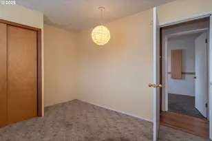 1595 NW Rachel Ave, Roseburg, OR 97471 - Photo 25