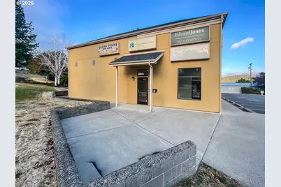 2198 NE Stephens St, Roseburg, OR 97470 - Photo 19