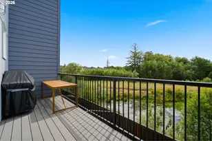 17100 SW Albatross Ln, Beaverton, OR 97007 - Photo 13