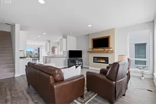 17100 SW Albatross Ln, Beaverton, OR 97007 - Photo 5