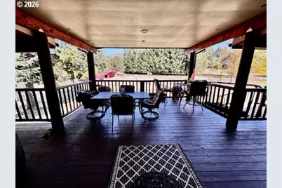 48838 McFarland Rd, Oakridge, OR 97463 - Photo 9