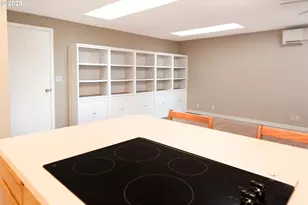 633 Rowan Ave, Springfield, OR 97477 - Photo 35