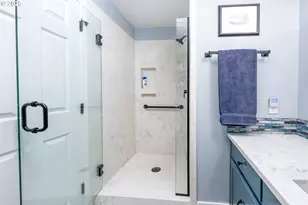 633 Rowan Ave, Springfield, OR 97477 - Photo 9