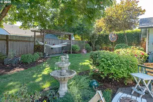 633 Rowan Ave, Springfield, OR 97477 - Photo 19