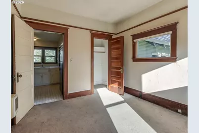 307 NE 10th St, McMinnville, OR 97128 - Photo 33