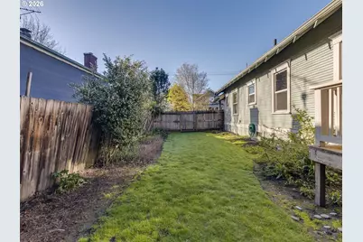 307 NE 10th St, McMinnville, OR 97128 - Photo 39