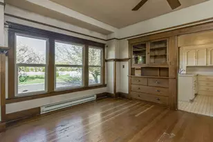 307 NE 10th St, McMinnville, OR 97128 - Photo 13