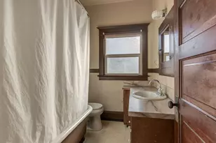 307 NE 10th St, McMinnville, OR 97128 - Photo 29