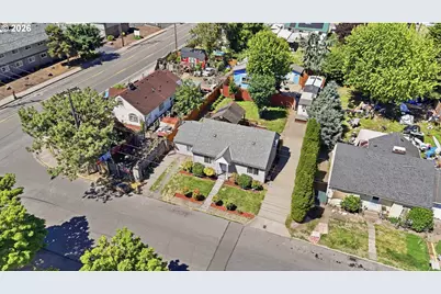 2027 Coral Ave NE, Salem, OR 97305 - Photo 5