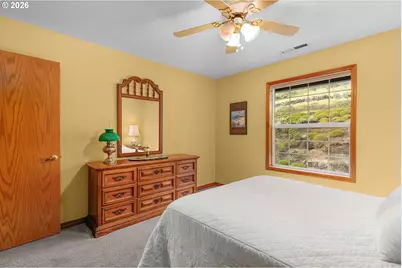 2867 NW Kline St, Roseburg, OR 97471 - Photo 33