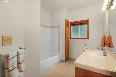 2867 NW Kline St, Roseburg, OR 97471 - Photo 35