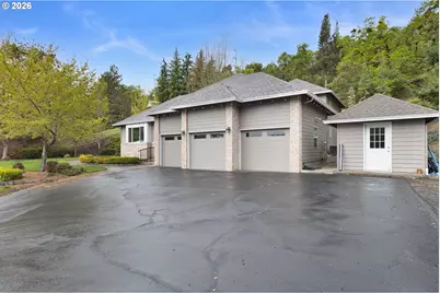 2867 NW Kline St, Roseburg, OR 97471 - Photo 37