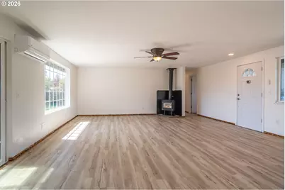 184 Chadwick Ln, Myrtle Creek, OR 97457 - Photo 3