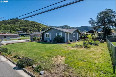 184 Chadwick Ln, Myrtle Creek, OR 97457 - Photo 43