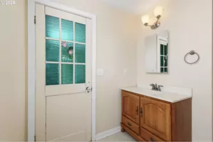 2063 2nd St, Springfield, OR 97477 - Photo 23