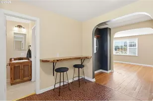 2063 2nd St, Springfield, OR 97477 - Photo 13