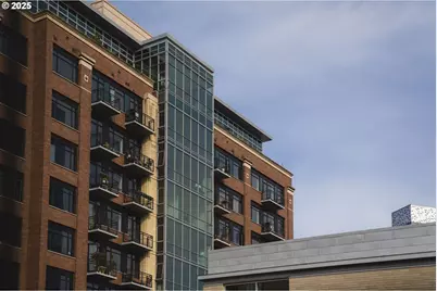 1030 NW 12th Ave #422, Portland, OR 97209 - Photo 29