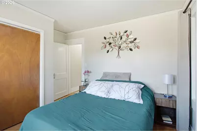 126 E 19th Ave, Eugene, OR 97401 - Photo 11