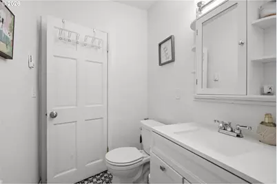 126 E 19th Ave, Eugene, OR 97401 - Photo 15