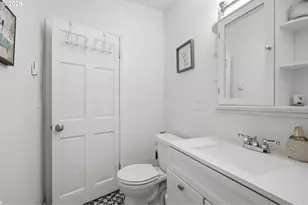 126 E 19th Ave, Eugene, OR 97401 - Photo 15