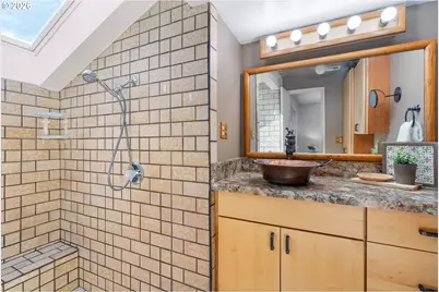 1475 Moser Rd, Hood River, OR 97031 - Photo 21
