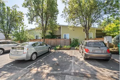 7302 N New York Ave #2, Portland, OR 97203 - Photo 5