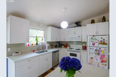 3635 SE 24th Ct, Gresham, OR 97080 - Photo 5