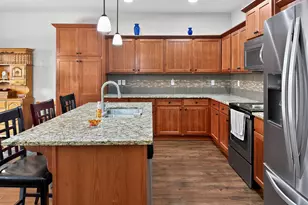 2741 25th Pl, Forest Grove, OR 97116 - Photo 9