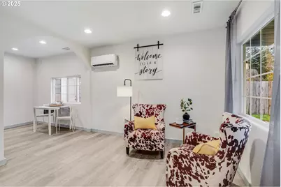 108 South St, Silverton, OR 97381 - Photo 5