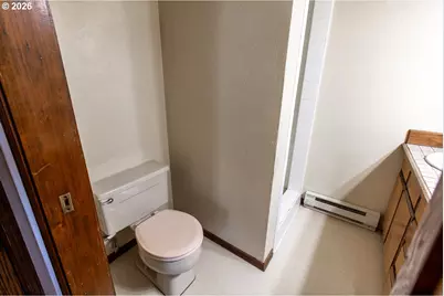 992 Sunset Dr, Springfield, OR 97477 - Photo 27