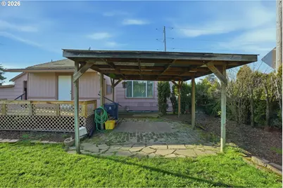 108 W 1st St, Canby, OR 97013 - Photo 23