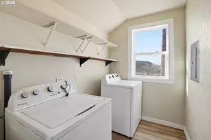 108 W 1st St, Canby, OR 97013 - Photo 13