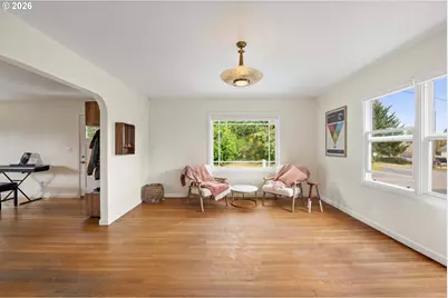 7 Klaskanine Ave, Astoria, OR 97103 - Photo 21