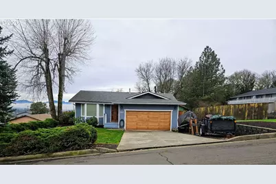 1818 NE Todd St, Roseburg, OR 97470 - Photo 1