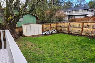 1818 NE Todd St, Roseburg, OR 97470 - Photo 19