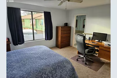 1818 NE Todd St, Roseburg, OR 97470 - Photo 11