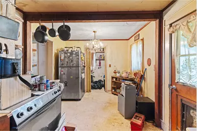 692 N Elliott St, Coquille, OR 97423 - Photo 11