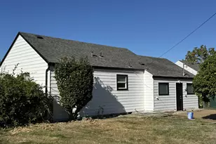 105 Maple Blvd, Wood Village, OR 97060 - Photo 19