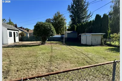 105 Maple Blvd, Wood Village, OR 97060 - Photo 29
